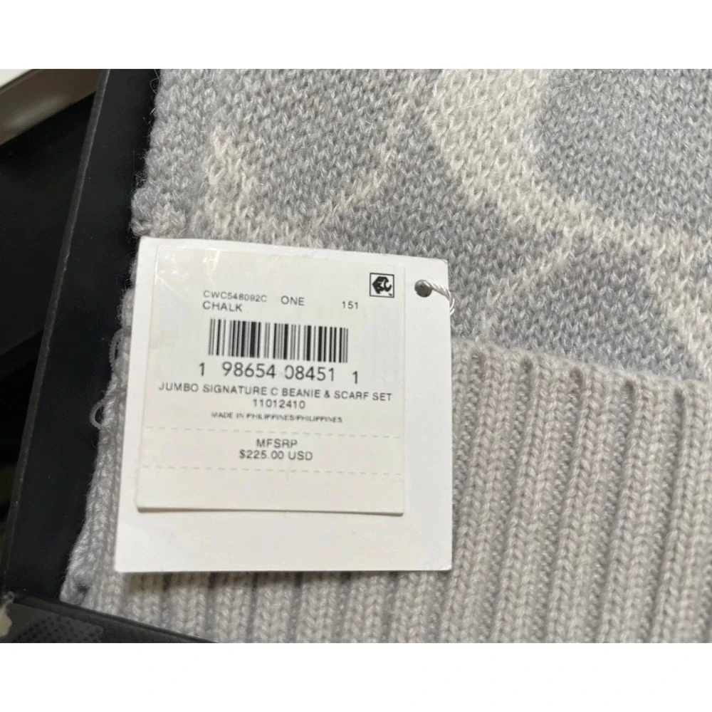 COACH Women's JUMBO SIGNATURE C BEANIE & SCARF 11012410 Chalk MSRP $225‎ NIB